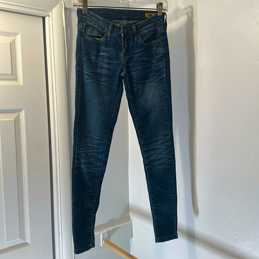 Blank NYC Womans 24 Skinny Jeans SUPER SOFT GREAT CONDITION